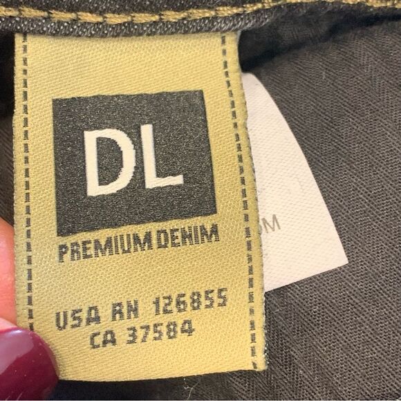 DL 1961 EMMA LEGGINGS Size 29 Phoenix Wash - Picture 7 of 11